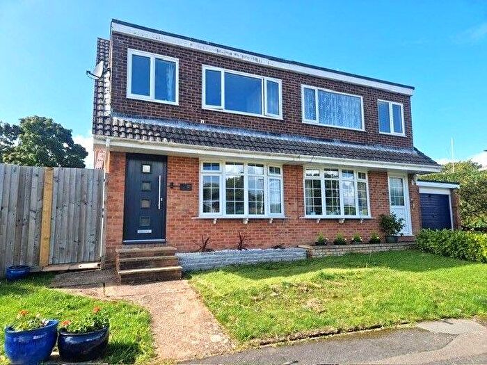 3 Bedroom Semi-Detached House For Sale In Meadow View Road, Exmouth, EX8