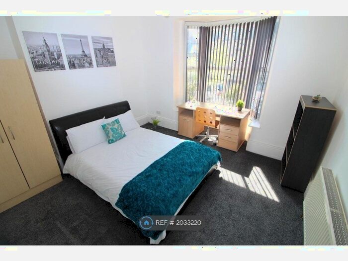 5 Bedroom Semi-Detached House To Rent In Alderson Place, Sheffield, S2