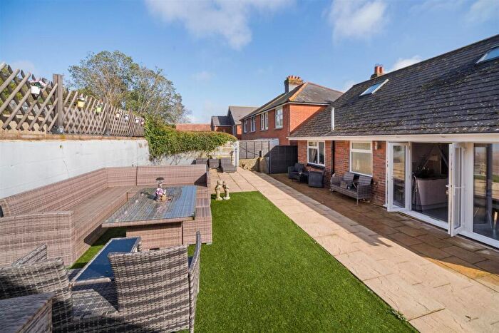 3 Bedroom Detached Bungalow For Sale In Carisbrooke, Isle Of Wight, PO30