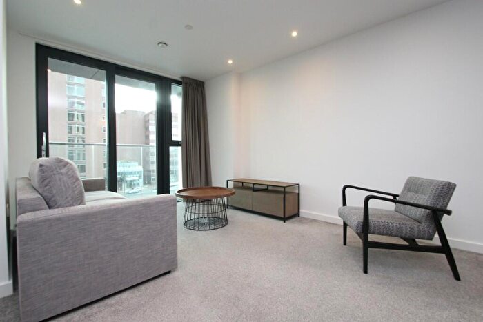 2 Bedroom Apartment To Rent In Sutton Plaza, Sutton, Surrey, SM1