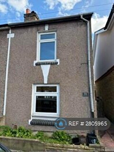 3 Bedroom Semi Detached House To Rent In Bourne St, Croydon, CR0