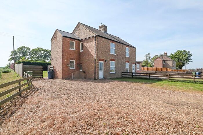 3 Bedroom Semi-Detached House To Rent In Padgetts Road, Christchurch, PE14