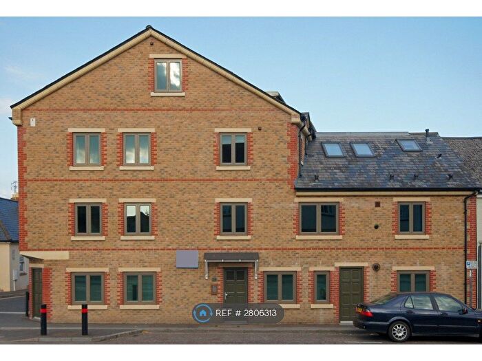 1 Bedroom Flat To Rent In Kingston Road, Taunton, TA2