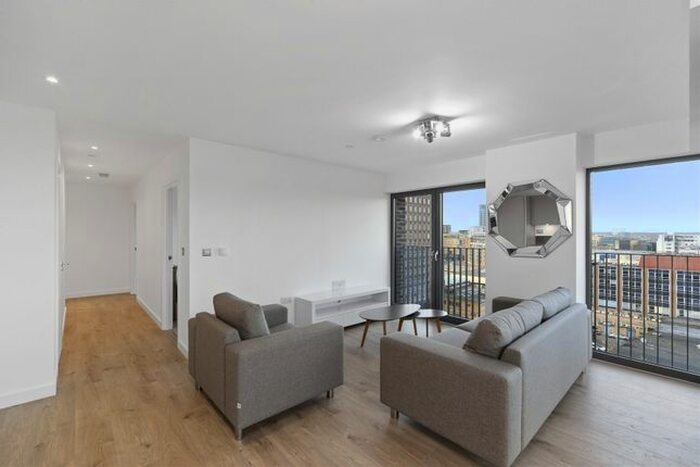 2 Bedroom Flat To Rent In Azure Building, London, E15