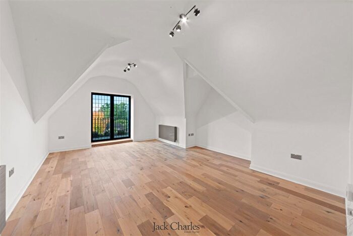 1 Bedroom Flat To Rent In High Hilden Close, Tonbridge, TN10