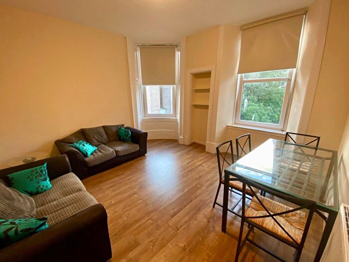 1 Bedroom Flat To Rent In Cowgate, Dundee, (City Centre), DD1