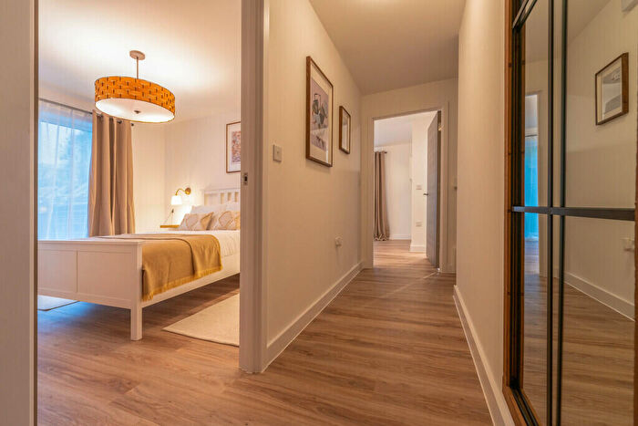 2 Bedroom Apartment For Sale In Rooksmoor Mills, Bath Road, GL5