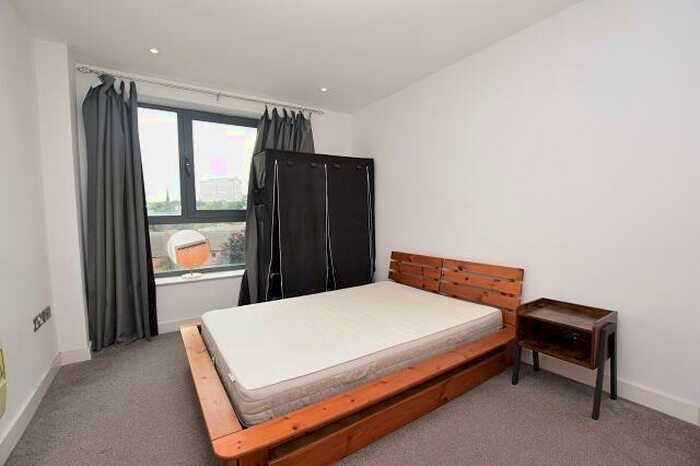 2 Bedroom Apartment To Rent In West One Plaza One, Cavendish Street, S3