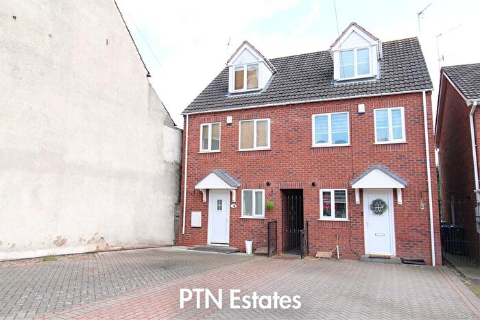 3 Bedroom Semi Detached House For Sale In New Street, Quarry Bank, Brierley Hill, DY5