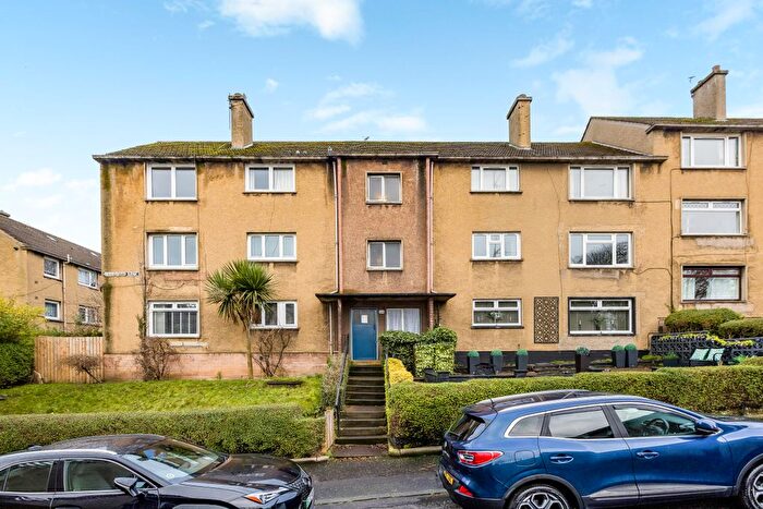 3 Bedroom Flat For Sale In / Pirniefield Bank, Leith Links, EH6