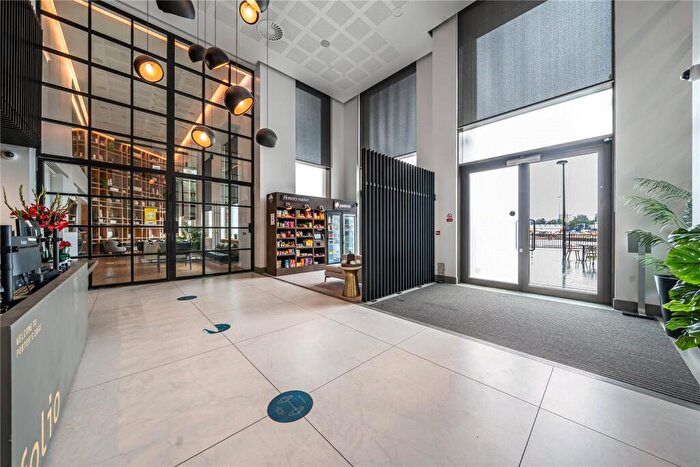 Apartment To Rent In Maritime Street, London, SE16