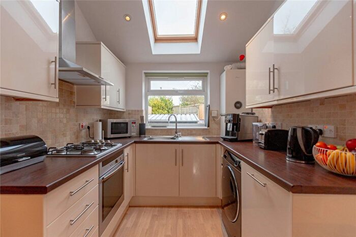 2 Bedroom End Of Terrace House To Rent In Downend Road, Horfield, Bristol, BS7