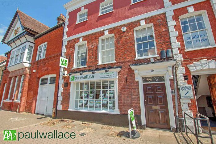 1 Bedroom Flat To Rent In High Street, Hoddesdon, EN11