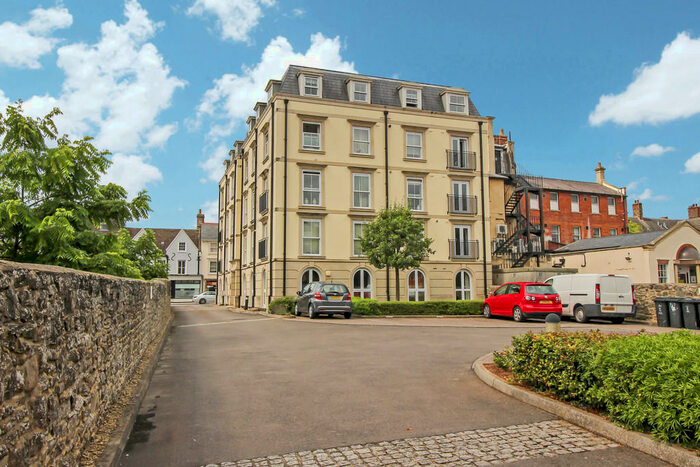 2 Bedroom Apartment To Rent In Horder Mews, Old Town, Swindon, SN1
