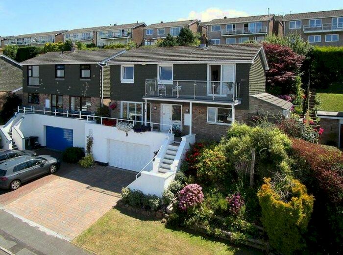4 Bedroom House To Rent In Frobisher Avenue, Portishead, BS20