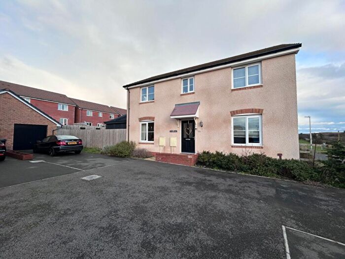 4 Bedroom Detached House For Sale In Railway Road, Rhoose, CF62