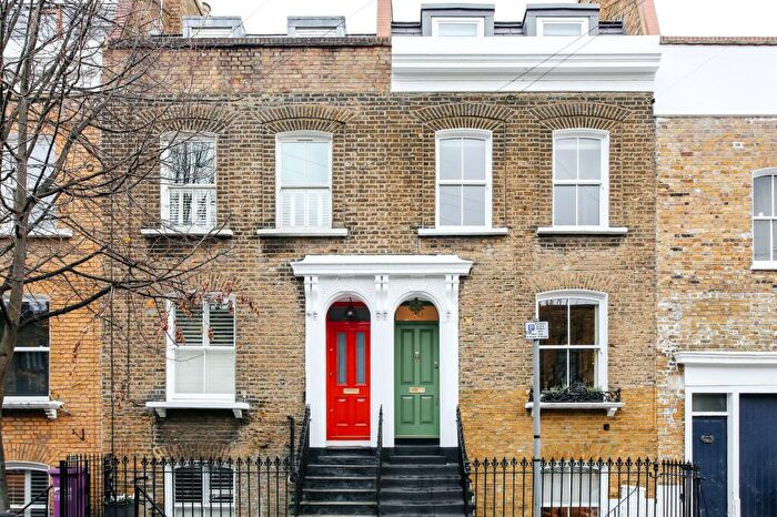 4 Bedroom Terraced House For Sale In Kenilworth Road, London, E3