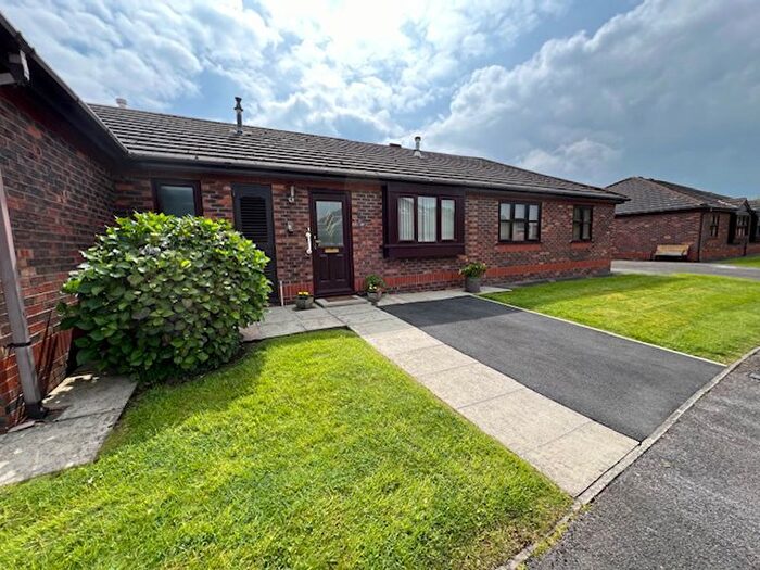 1 Bedroom Bungalow For Sale In Crownlee, Penwortham, Preston, PR1