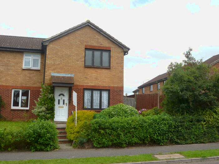 3 Bedroom Semi-Detached House To Rent In Leagrave, Luton, LU4