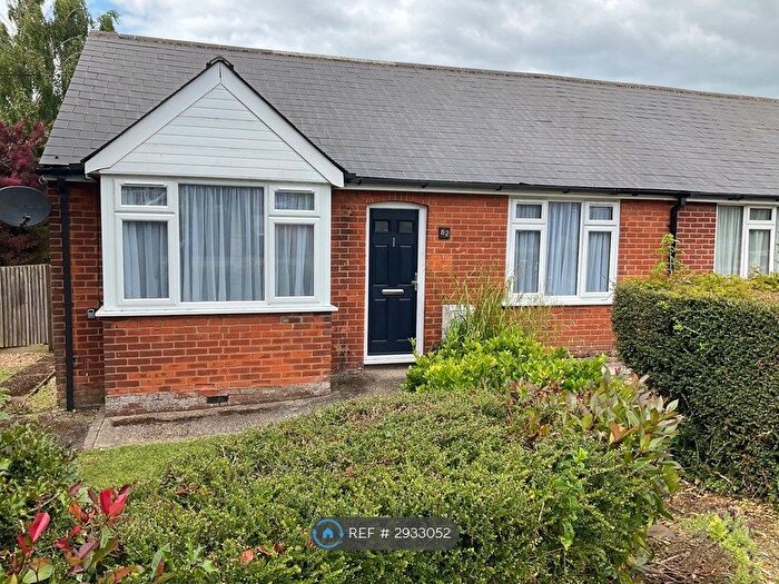 2 Bedroom Bungalow To Rent In Ashford Road, Canterbury, CT1