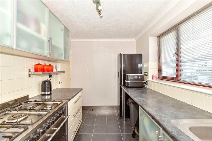 2 Bedroom Town House For Sale In Vita Road, Hilsea, Portsmouth, Hampshire, PO2