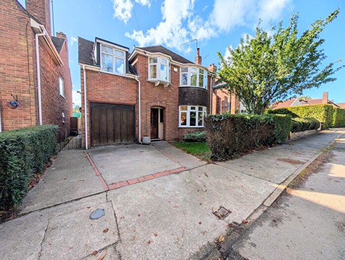 4 Bedroom Detached House For Sale In Newmarket Road, Bury St Edmunds, Suffolk, IP33
