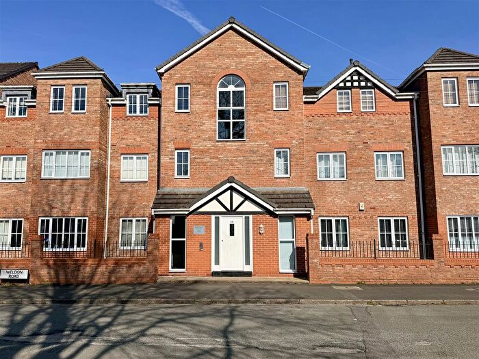 2 Bedroom Flat For Sale In Weldon Road, Broadheath, Altrincham, WA14