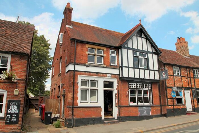 2 Bedroom Flat To Rent In Denmark Street, Wokingham RG40