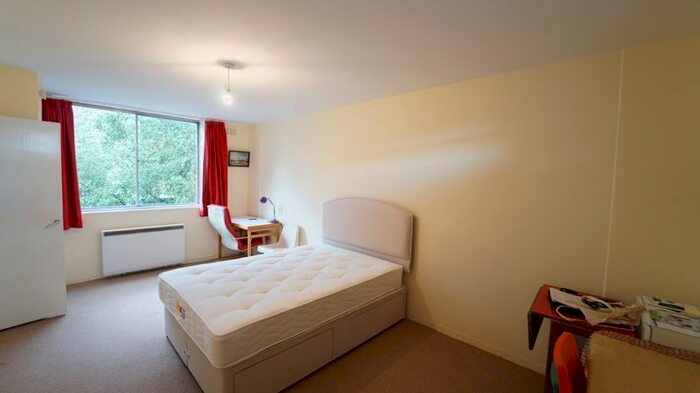 Studio To Rent In Boundary Road, London, NW8