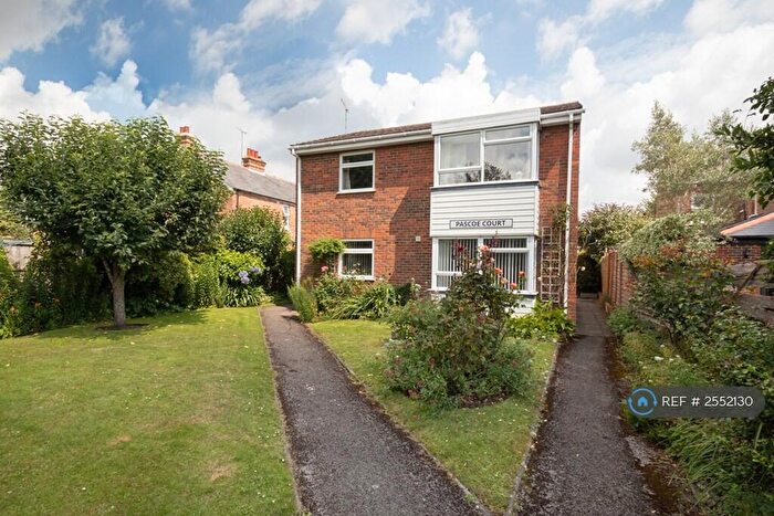 2 Bedroom Flat To Rent In Pascoe Court, Chichester, PO19