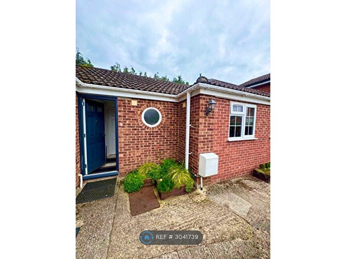 1 Bedroom Flat To Rent In Spencers Wood, Reading, RG7