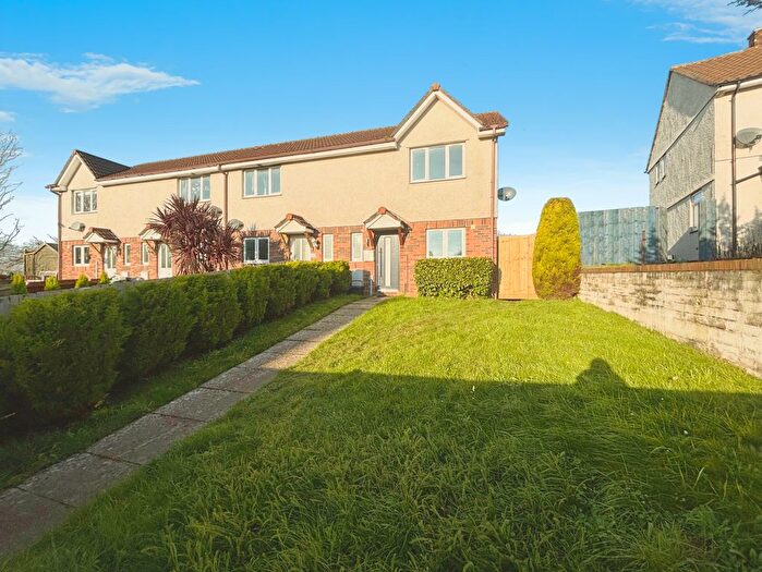 2 Bedroom Property To Rent In Hayes Road, Sully, Penarth, CF64