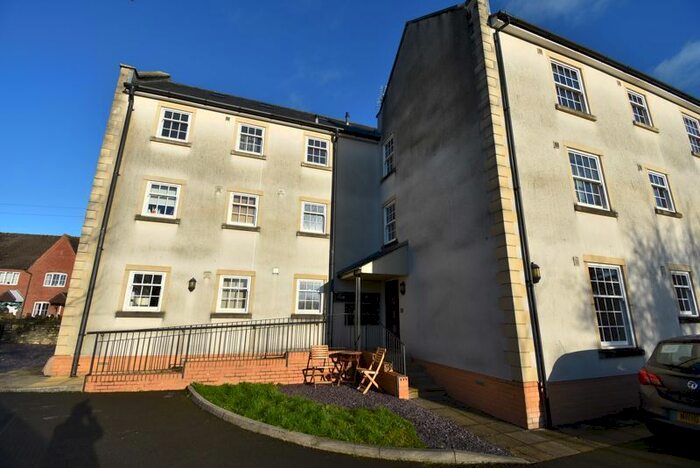 2 Bedroom Flat To Rent In High Street, Warmley, Bristol BS15