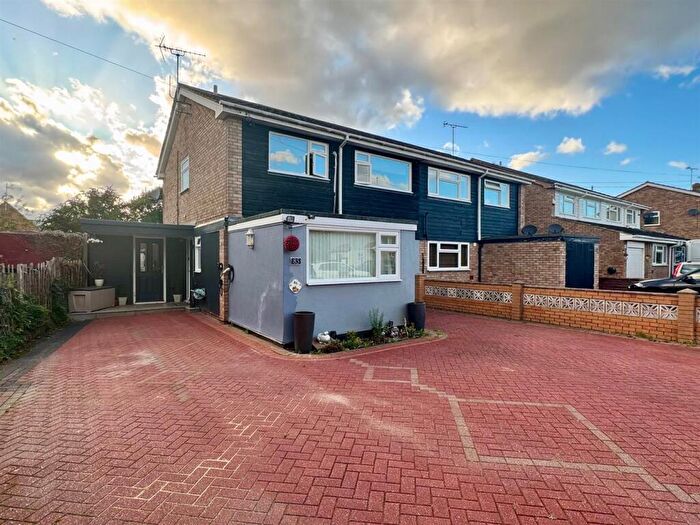 4 Bedroom Semi-Detached House For Sale In Nipsells Chase, Mayland, CM3