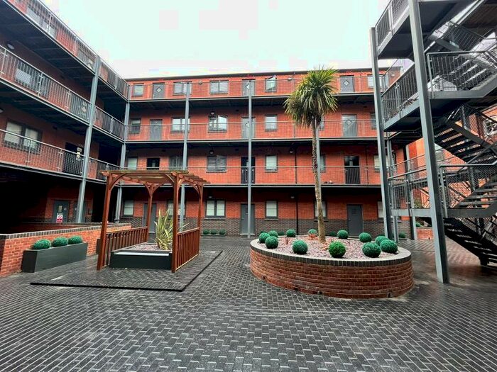 2 Bedroom Apartment To Rent In Mint Drive, The Mint, Birmingham, B18