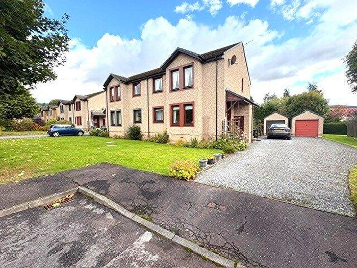 2 Bedroom Flat To Rent In Kockard Avenue, Pitlochry, PH16
