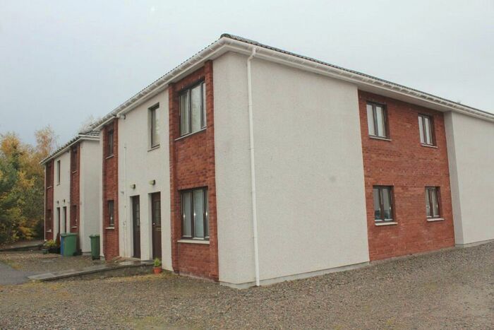 2 Bedroom Flat To Rent In Berneray Court, Inverness, IV2