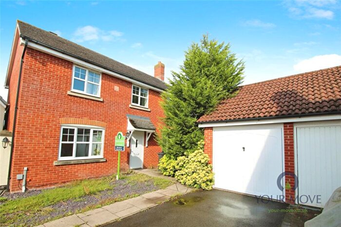 4 Bedroom Detached House For Sale In Vale Grove, Bromsgrove, Worcestershire, B60