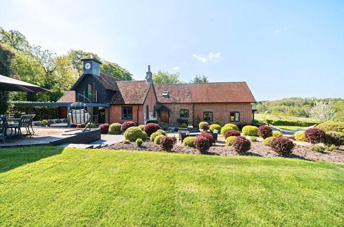 5 Bedroom Detached House For Sale In Bradshott Lane, Blackmoor, GU33