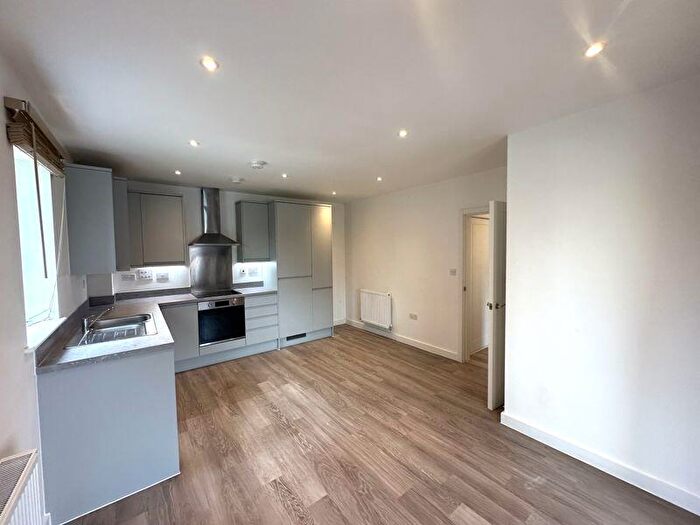 2 Bedroom Flat To Rent In William Morris Close, OX4