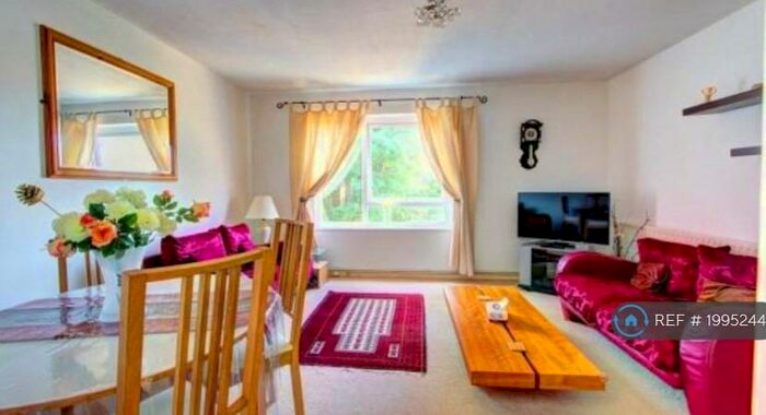 2 Bedroom Flat To Rent In Westmoreland Road, Bromley, BR2
