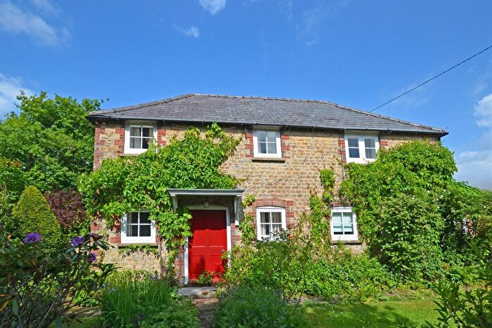 2 Bedroom Country House For Sale In Stream Lane, West Chiltington, West Sussex, RH20