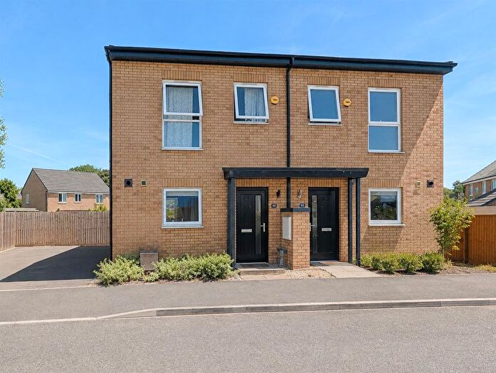 3 Bedroom Semi-Detached House For Sale In Horsley Lane, Gedling, Nottingham, NG4