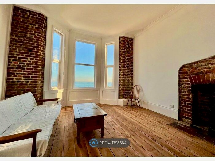 2 Bedroom Flat To Rent In West Hill Road, St. Leonards-On-Sea, TN38