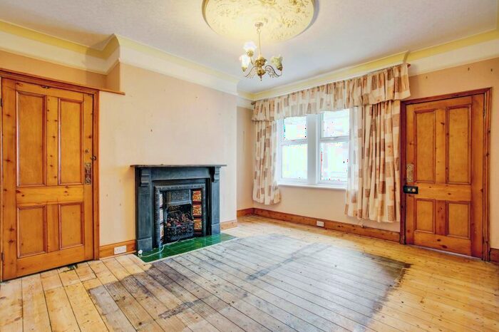 3 Bedroom Terraced House For Sale In Burn Avenue, Wallsend, Tyne And Wear, NE28