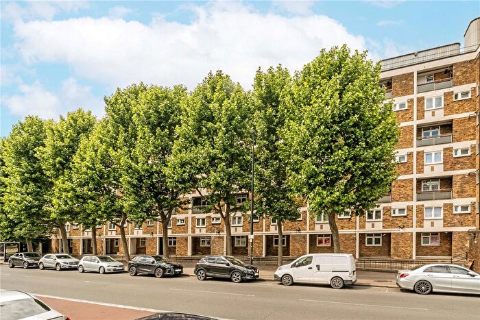 2 Bedroom Property For Sale In Cambridge Heath Road, Tower Hamlets, London, E1