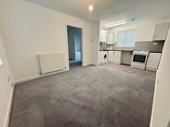 1 Bedroom Semi-Detached House To Rent In Speedwell Close, Swindon, SN25