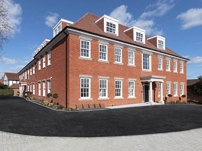 1 Bedroom Flat To Rent In Imperial Heights, Manor Road, Chigwell, IG7