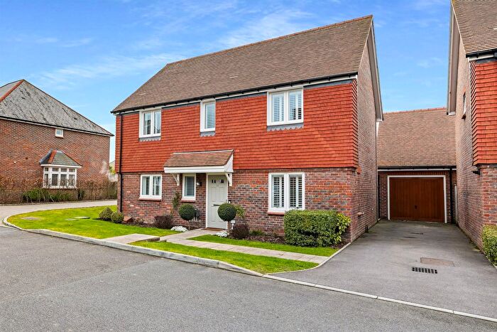4 Bedroom Detached House For Sale In Chestnut Drive, Thakeham, Pulborough, West Sussex, RH20