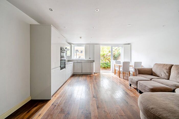 1 Bedroom Flat For Sale In Harewood Avenue, Blandford Estate, London, NW1